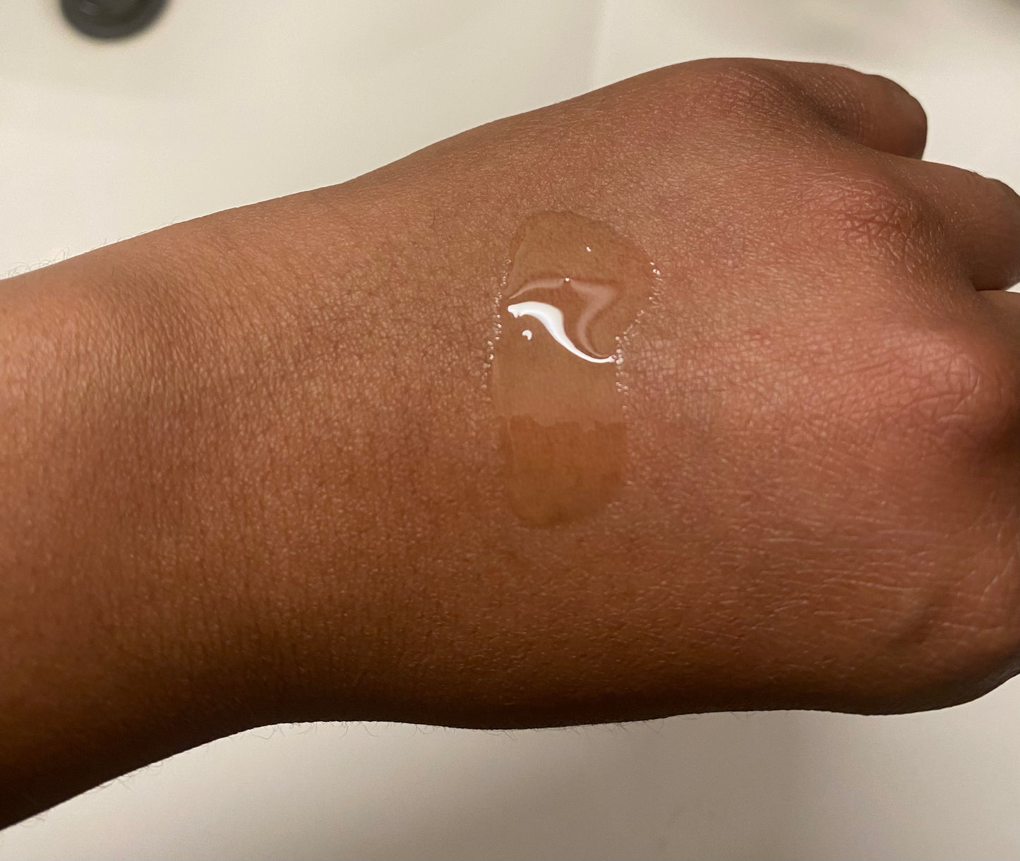 HYDRATING BODY GLOSS